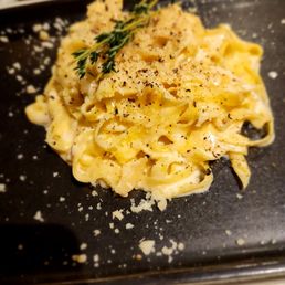 Fettuccine Alfredo