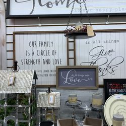 Decor & Moore Gift Shoppe - Decor