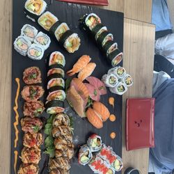 Saru Sushi - Sushi platter