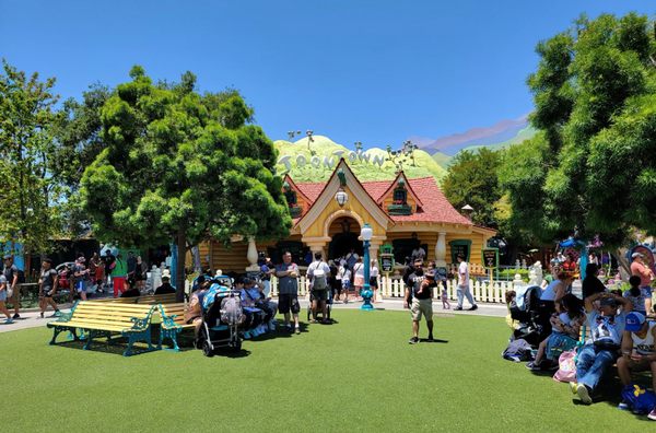 Mickey's Toontown by null