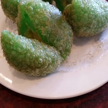 Sun Kong - Fried mochi with durian thingy. try if you like durian...try it still if you dont like durian ;) - Dim Sum Near Me - Malden, Massachusetts