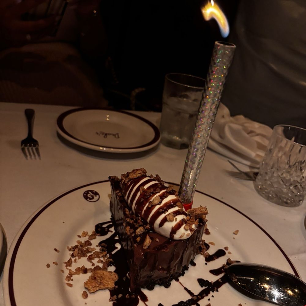 Drake's Hollywood - Steakhouses Near Me - Houston, Texas Drake's Hollywood - Steakhouses Near Me - Houston, Texas
