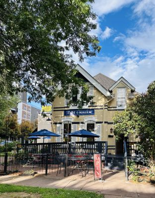 Café Miriam - Uptown by null