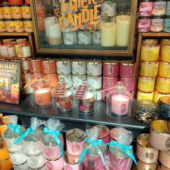 Bath & Body Works - Fall is here! - Cosmetics & Beauty Supply Near Me - Sacramento, California Bath & Body Works - Fall is here! - Cosmetics & Beauty Supply Near Me - Sacramento, California