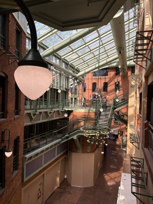 Hollywood Casino Greektown by null