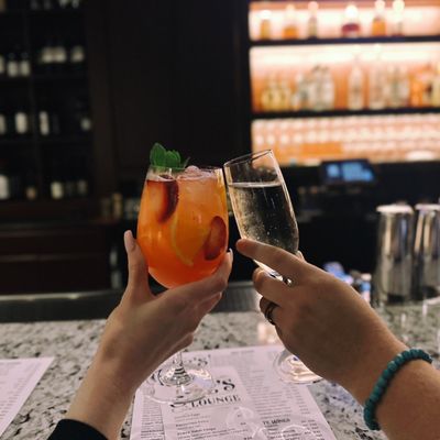 34 Chophouse & Doc's Lounge by null