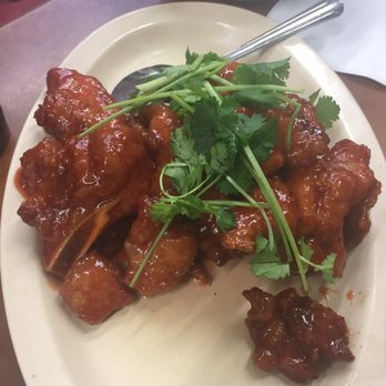 Yuet Lee - The Peking spareribs were surprisingly better than sweet sour pork and recommended by waitstaff. Wok stir fry made the seasoning shine - Chinese Near Me - San Francisco, California