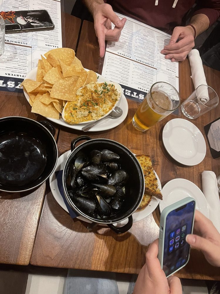 KING STREET OYSTER BAR WASHINGTON 27 Photos & 10 Reviews 7 Ridge