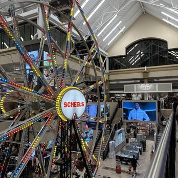 Scheels - Golf Equipment Near Me - Chandler, Arizona