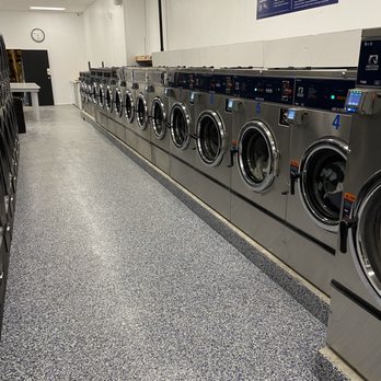 Cal Suds - New 40 lb washers with tap to pay card reader
New epoxy floor - Laundromat Near Me - Berkeley, California Cal Suds - New 40 lb washers with tap to pay card reader
New epoxy floor - Laundromat Near Me - Berkeley, California