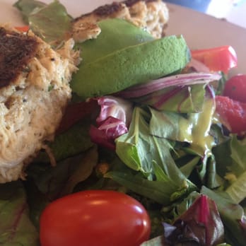 Sunset Grill - The crab cake salad (I had mine with champagne vinaigrette instead of the mango vinaigrette) was absolutely divine! - American Near Me - Fredericksburg, Texas