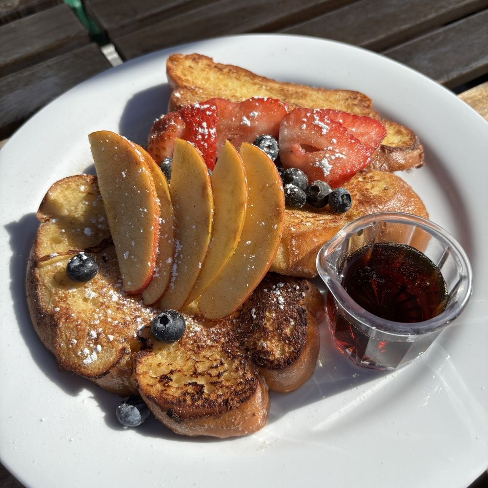 MayaFlor - Challah French Toast - Breakfast & Brunch Near Me - San Francisco, California MayaFlor - Challah French Toast - Breakfast & Brunch Near Me - San Francisco, California