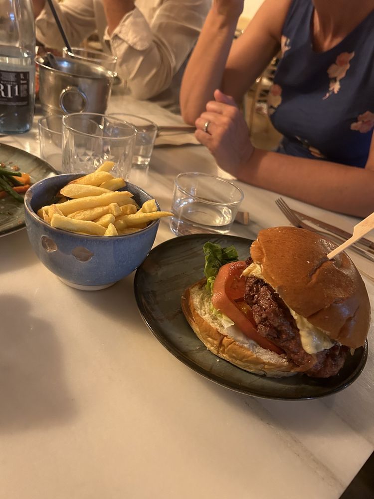 LA Updated May 2024 20 Photos Carrer de Francesc Pujols