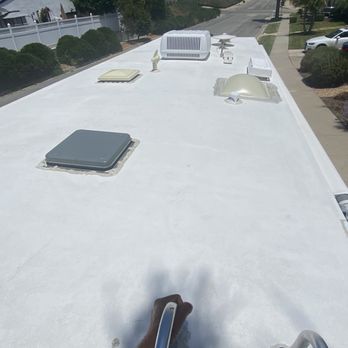 OG Auto Detail - Roof view of RV after degreasing, scrubbing, power washing, rinsing & 303 Aerospace Protectant treatment. - Auto Detailing Near Me OG Auto Detail - Roof view of RV after degreasing, scrubbing, power washing, rinsing & 303 Aerospace Protectant treatment. - Auto Detailing Near Me