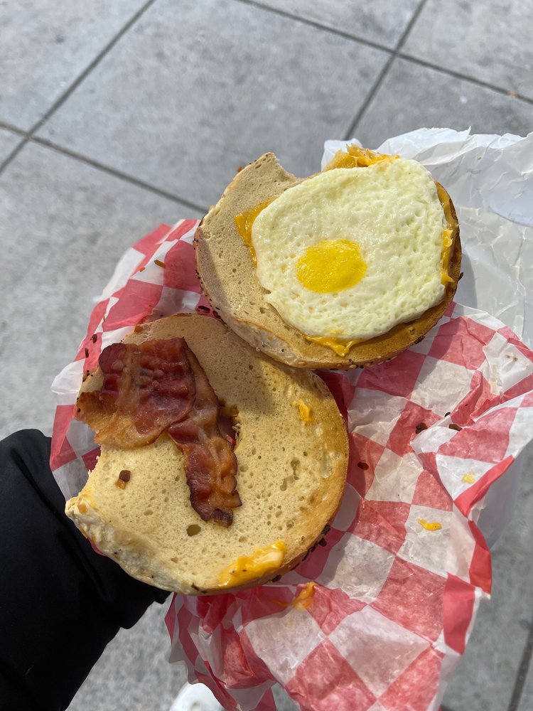 COFFEE POT Updated September 2024 1185 Hancock St, Quincy