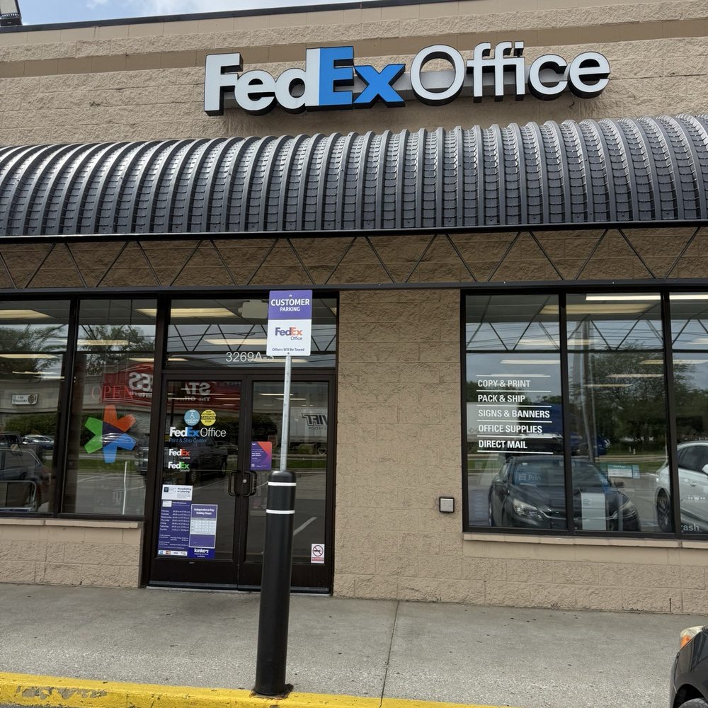 FedEx Ship Center, 7250 E 90th St, Indianapolis, IN 46256, US - MapQuest, image size:1000x1000