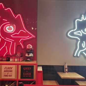 Hattie B's Hot Chicken - Inside of Hatties - Chicken Shop Near Me - Auburn, Alabama