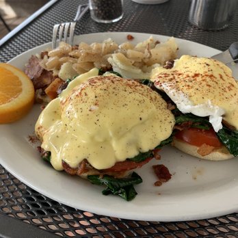 Max's Table - Florintine Benedict - Breakfast & Brunch Near Me - Osprey, Florida