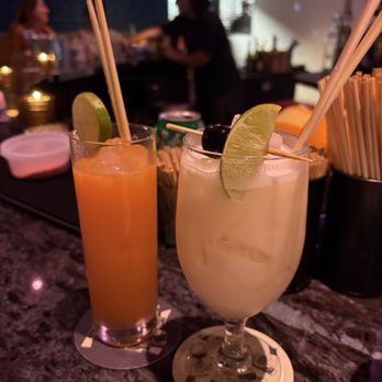 Chef’s Special Cocktail Bar - desert candle and chichi colada - Cocktail Bars Near Me - Chicago, Illinois