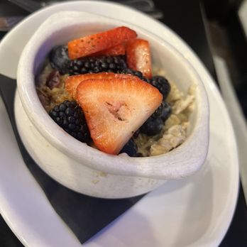 Kingside Diner - Oatmeal with berries - Breakfast & Brunch Near Me - St. Louis, Missouri Kingside Diner - Oatmeal with berries - Breakfast & Brunch Near Me - St. Louis, Missouri