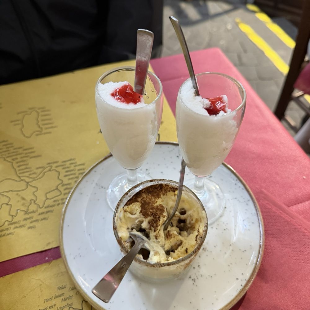 La Tavernetta 29 - Desert complimentary from the chef! - Italian Near Me - Rome, RM La Tavernetta 29 - Desert complimentary from the chef! - Italian Near Me - Rome, RM