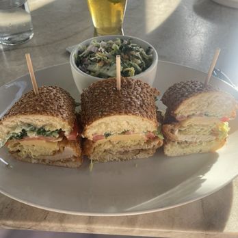 Nick's Manhattan Beach - Crispy Chicken Sandwich - American Near Me - Manhattan Beach, California