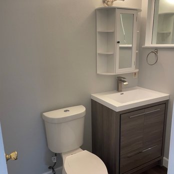 LKL Restoration - Guess bathroom - General Contractors Near Me