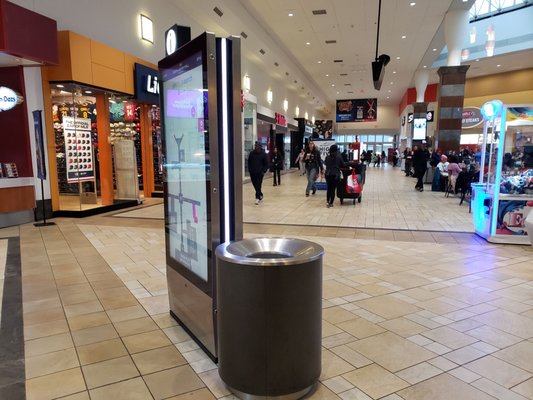 Smith Haven Mall by null