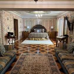 The Villa Casa Casuarina - Empire room
