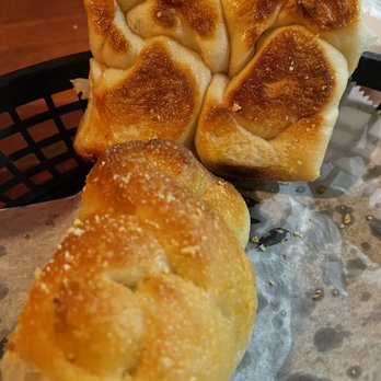 Roma Italian Restaurant - Free bread, - Italian Near Me - Bellevue, Nebraska