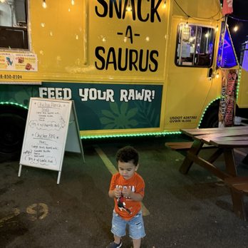 Snack-A-Saurus - Food Trucks Near Me - Honolulu, Hawaii