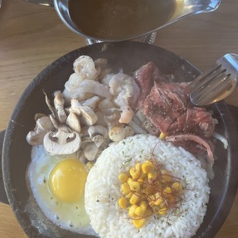 Pepper Lunch - Sizzling Curry - Double Meat (sliced beef and seafood) Added: egg and mushrooms - Japanese Near Me - Irvine, California Pepper Lunch - Sizzling Curry - Double Meat (sliced beef and seafood) Added: egg and mushrooms - Japanese Near Me - Irvine, California
