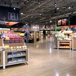 Market 32 By Price Chopper - Market 32 Clifton Park NY. Very clean, well kept, spacious, and modern. Nice store.