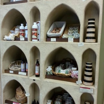 Breeze Botanicals - Supporting local artist, food producers, and farmers - Cannabis Dispensaries Near Me - Gold Hill, Oregon