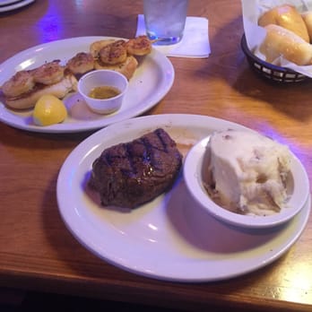 Texas Roadhouse - 6 oz Sirloin w/ mashed potatoes and a Shrimp Sidekick - Steakhouses Near Me - Tomball, Texas Texas Roadhouse - 6 oz Sirloin w/ mashed potatoes and a Shrimp Sidekick - Steakhouses Near Me - Tomball, Texas