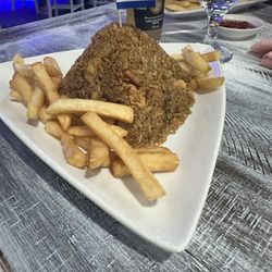 Chifrijo - This was an off menu item recommended by the owner