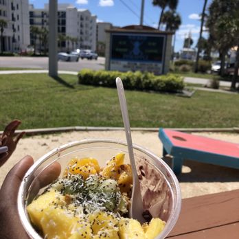 The Wicked Pineapple - Outdoor Sitting Area - Acai Bowls Near Me - Satellite Beach, Florida