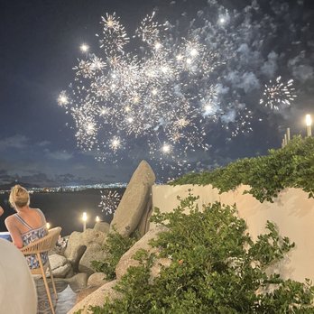Sunset Monalisa - Fireworks during dinner - Mediterranean Near Me - Cabo San Lucas, BCS