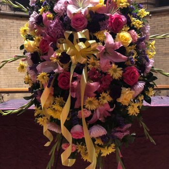 Quinn Florist - "Bright and Beautiful" - Florists Near Me - Astoria, New York Quinn Florist - "Bright and Beautiful" - Florists Near Me - Astoria, New York