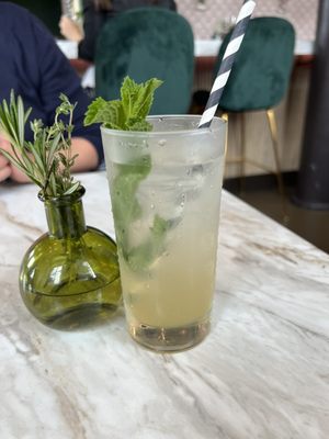 Petit Poutinerie by null