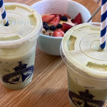 Bluestone Lane - Strawberry Matcha Cloud, GF Collective Granola - Coffee & Tea Near Me - Orange, California