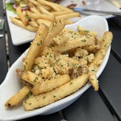 Green Barn Whiskey Kitchen - Garlic fries