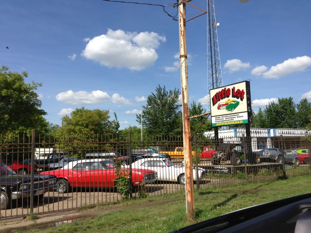 LITTLE LOT Updated October 2024 16 Photos 21604 Stony Plain Road