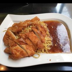 Asiatu - Crispy Chicken# Nudeln# leicht Scharf Sauce# Internationales Essen