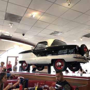 Ruby's Diner - Diners Near Me - Commerce, California