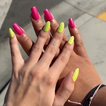 Palatial Nail Lounge - Nail Salons Near Me - Beverly Hills, California