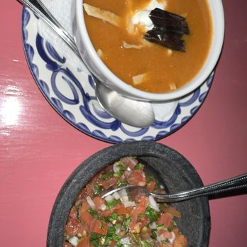 Mi Casa - Sopa de tortilla de pollo (Chicken tortilla soup) - Mexican Near Me - Cabo San Lucas, BCS
