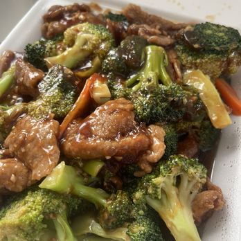Mei Wei Chinese Restaurant - Beef & broccoli - Chinese Near Me - Modesto, California