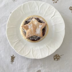 Amazing Christmas  Tart - a must have Christmas delight.