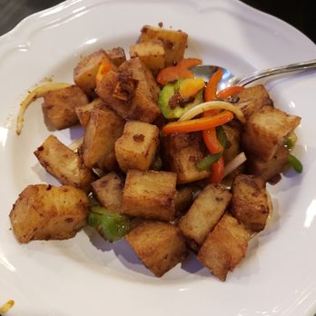 Caltons Chinese Restaurant - Taro cake in do sauce. Large portion size - Chinese Near Me - Calgary, Alberta Caltons Chinese Restaurant - Taro cake in do sauce. Large portion size - Chinese Near Me - Calgary, Alberta